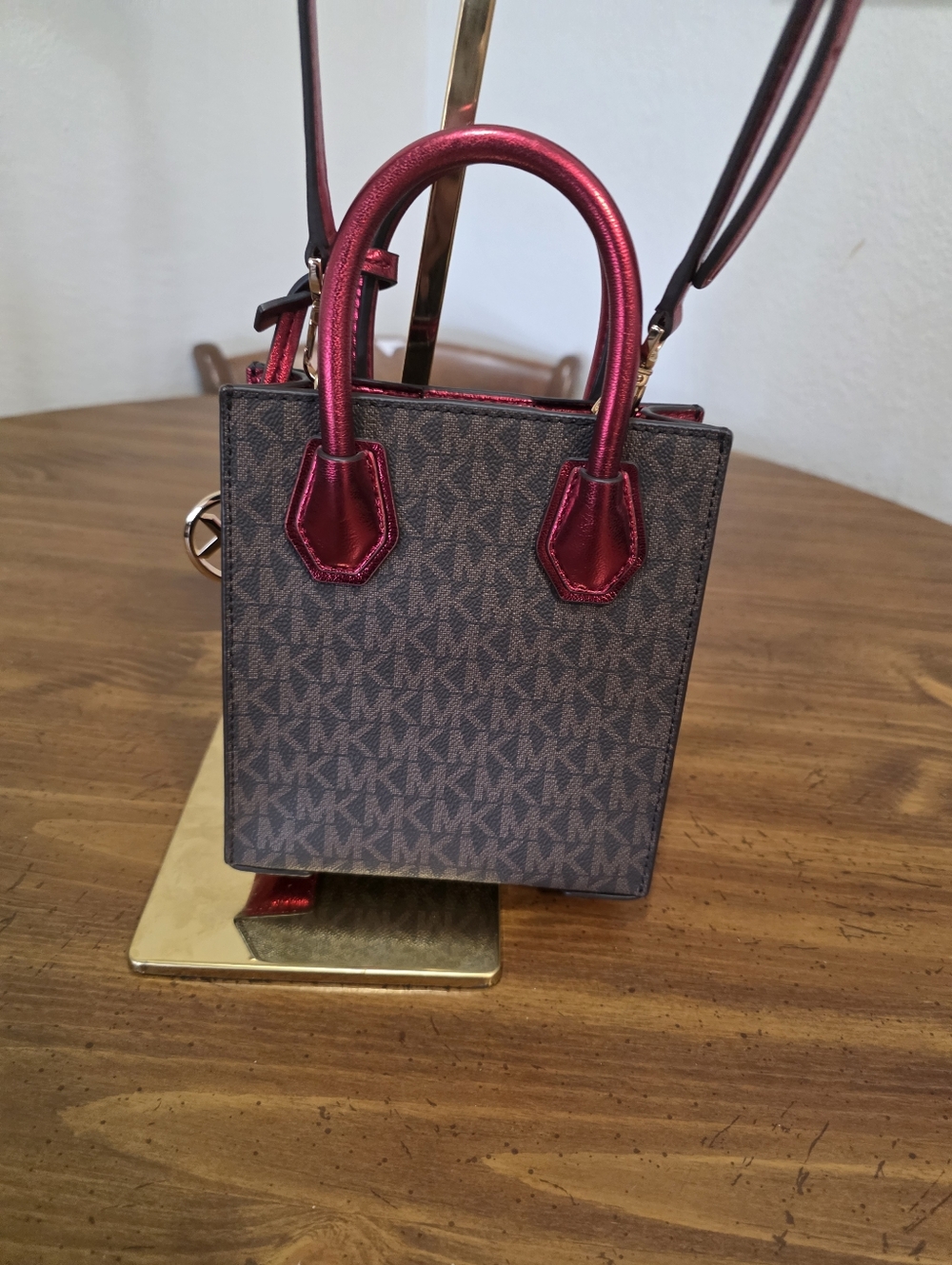 Michael Kors Mercer,EXTRA Small Signature Logo Crossbody - Picture 3 of 9